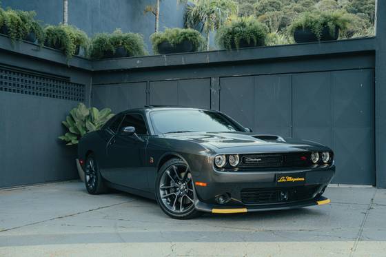 DODGE CHALLENGER 6.4 V8 HEMI GASOLINA R/T SCAT PACK TORQUEFLITE